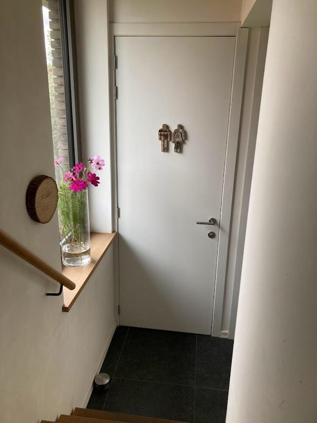 Gastenverblijf Chambre Damis - Geniet Van Haspengouw, Buiten En Binnen! Heers Exteriör bild