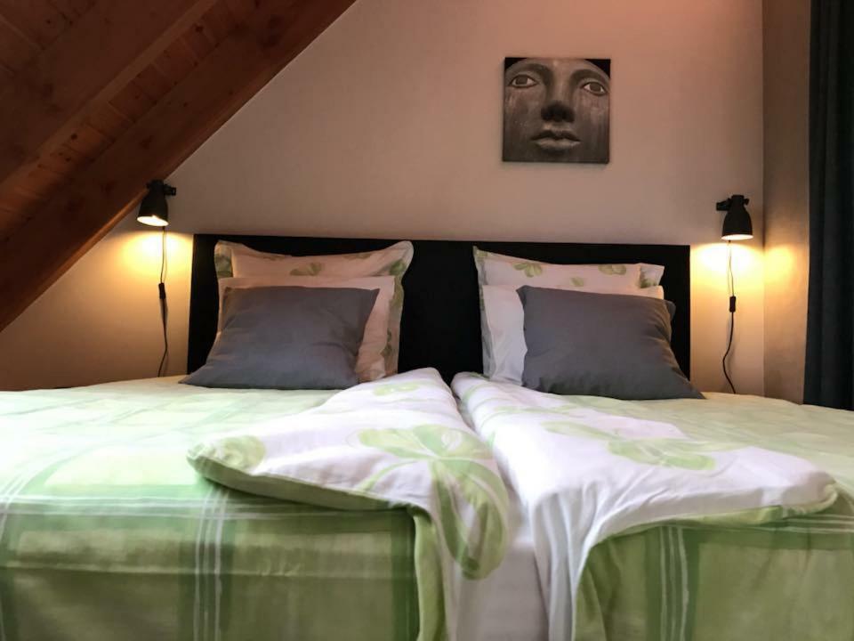 Gastenverblijf Chambre Damis - Geniet Van Haspengouw, Buiten En Binnen! Heers Exteriör bild